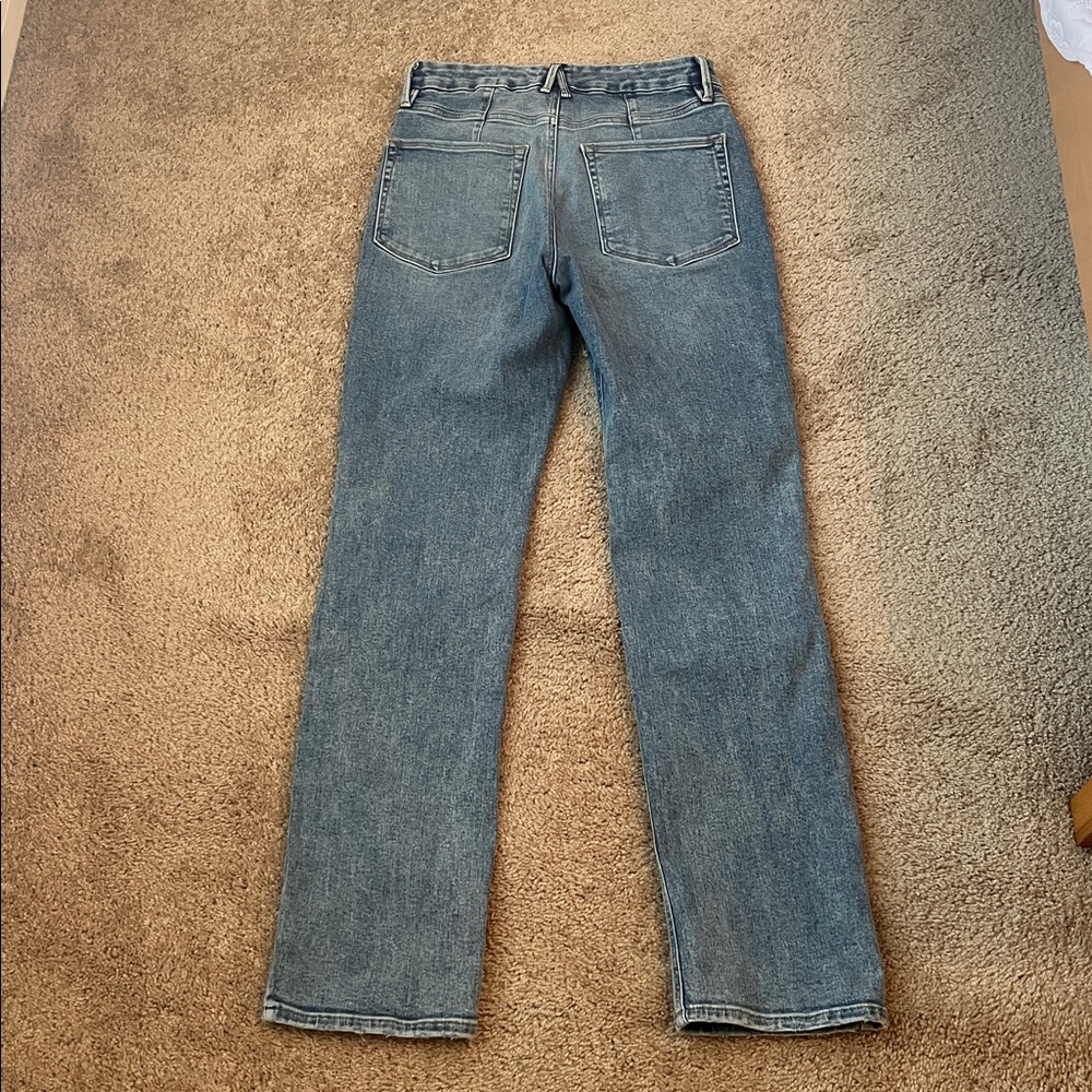 Good American Slant Button Fly Straight Jeans - Picture 7 of 10
